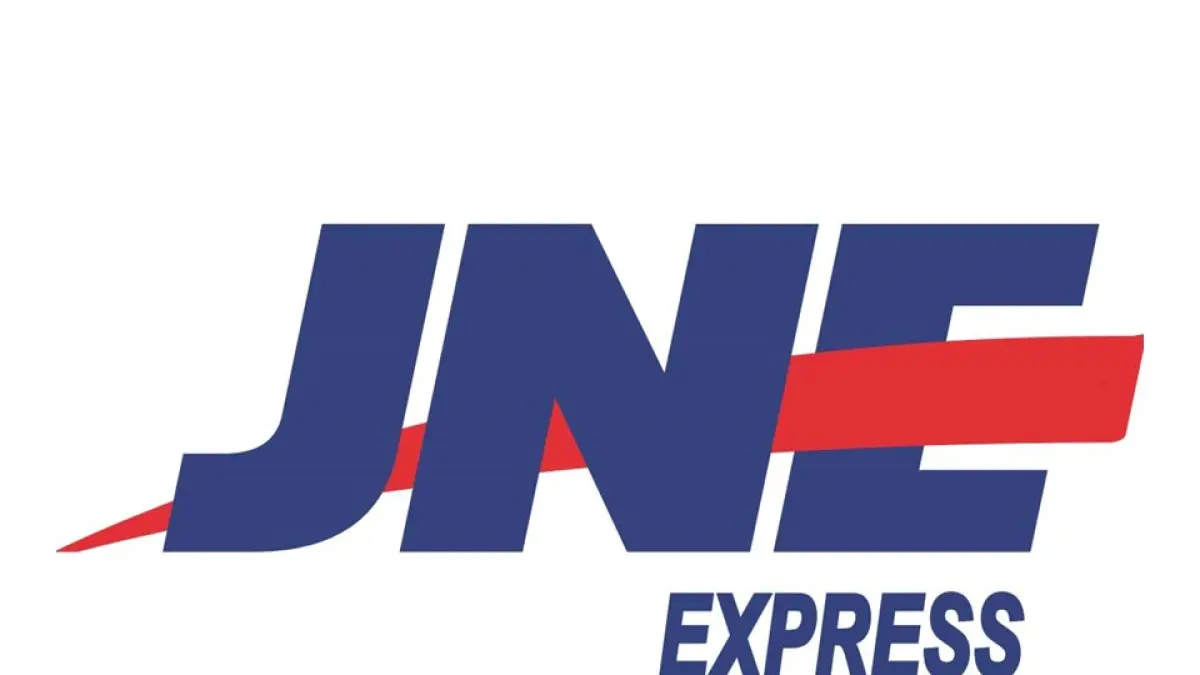  JNE Berikan Apresiasi dan Motor Baru untuk Kurir Korban Pembegalan di Bandung