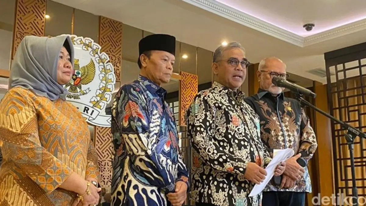 Konpers Ketua MPR Ahmad Muzani. foto: detikcom