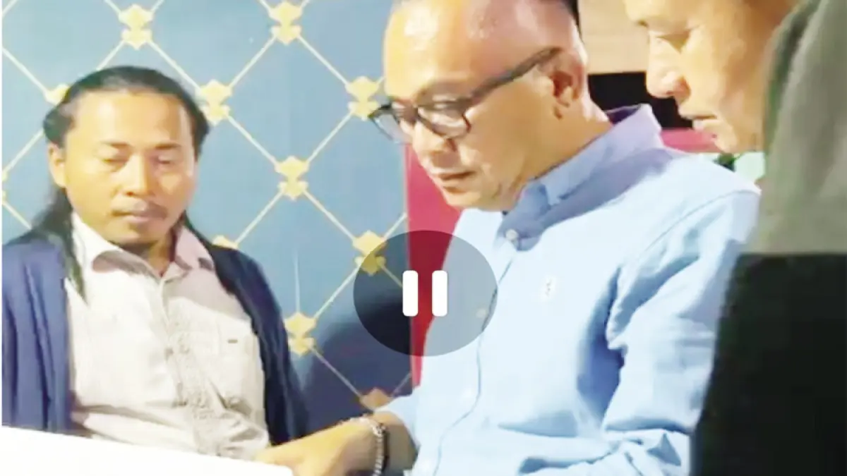 SIDAK: Anggota komisi 4 DPRD Rembang melakukan inspeksi mendadak ke sejumlah kafe di Rembang baru-baru ini. (WISNU AJI/RADAR KUDUS)