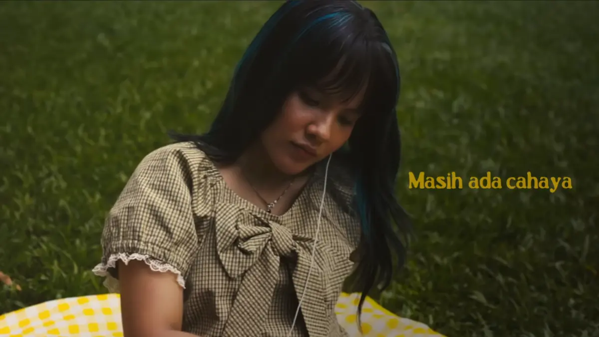 Idgitaf - Masih Ada Cahaya Feat. Hindia