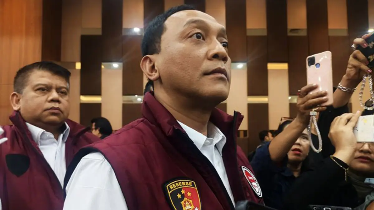 Direktur Tindak Pidana Narkoba (Dirtipidnarkoba) Bareskrim Polri Brigjen Pol. Eko Hadi Santoso berbicara dengan awak media di Gedung Bareskrim Polri. (ANTARA/Nadia Putri Rahmani/am)