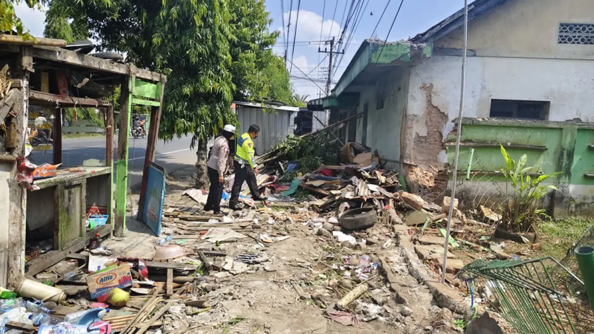 KECELAKAAN: Lokasi kecelakaan Bus Sugeng Rahayu di di Jalan Raya Wangon-Lumbir, Kabupaten Banyumas, Jawa Tengah, Rabu (20/5/2026) dini hari. (Dok. SATLANTAS POLRESTA BANYUMAS)