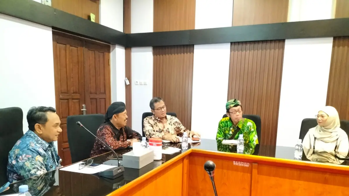 Audiensi bersama Asosiasi Museum Indonesia Daerah (AMIDA) Jawa Tengah dan AMIDA Wilayah II Pakudjembaran yang meliputi Pati, Kudus, Jepara, Rembang, dan Grobogan. (ACHMAD ULIL ALBAB/RADAR KUDUS)