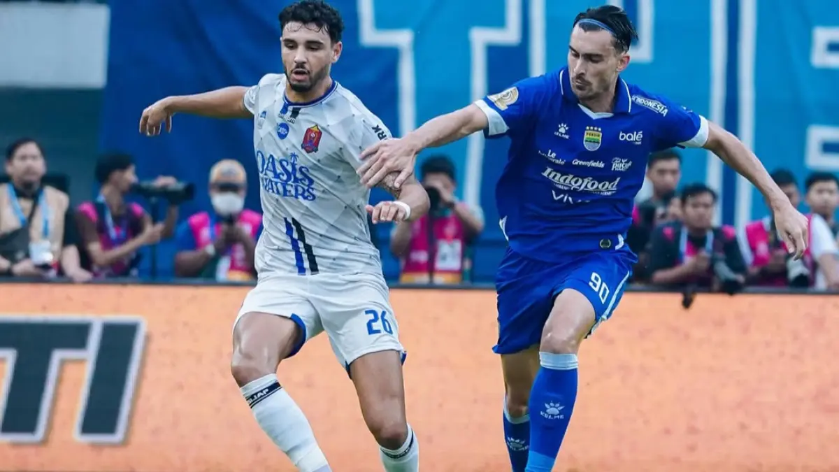 KOKOH: Benteng pertahanan Laskar Kalinyamat tak dapat dijebol Persib Bandung, bek Diogo Brito dan kiper M Ardiansyah tampil gemilang.