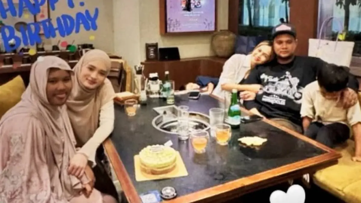 Momen saat Inara, Virgoun dah Lindi rayakan ultah Starla
