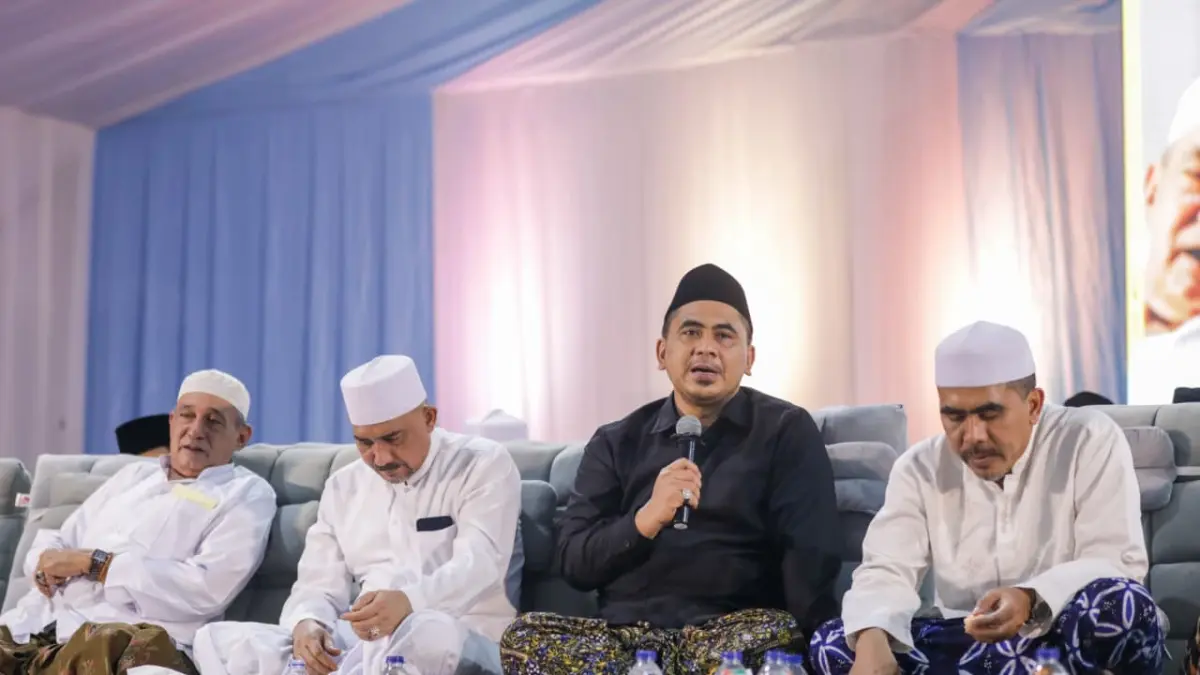 Wakil gubernur Jawa Tengah Taj Yasin bersama ulama di Kudus