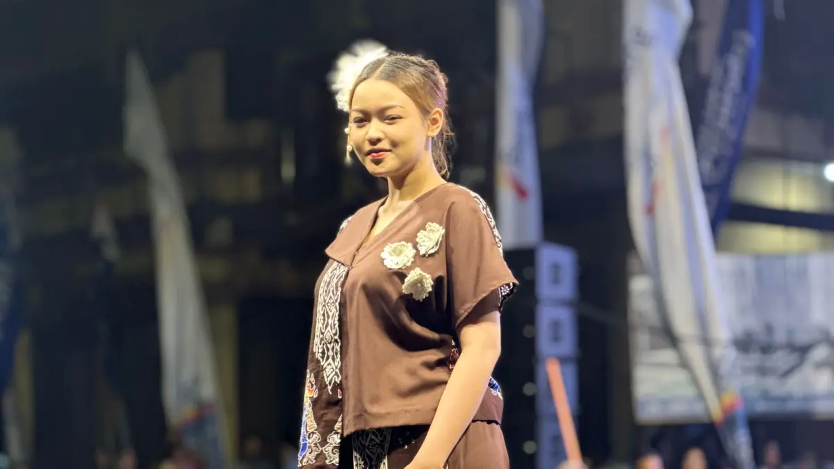 MEMUKAU: Jepara in Fashion 2026 menghadirkan perpaduan budaya lokal dengan industri fashion modern melalui pagelaran busana berbasis wastra khas Jepara.