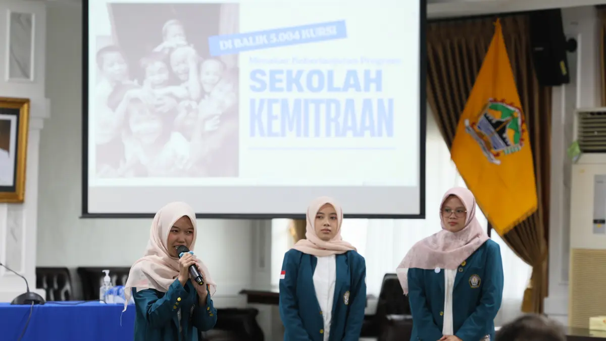 PAPARKAN:  Sebanyak 161 tim yang terdiri dari para mahasiswa dari 32 perguruan tinggi maramaikan lomba penulisan artikel populer &nbsp;tentang program Pemerintah Provinsi Jawa Tengah. 