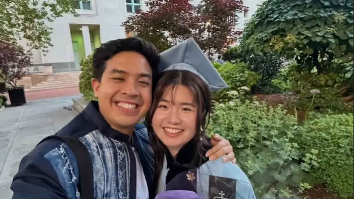 Jerome Polin bersama pacarnya, Gracia Caroline Wisuda