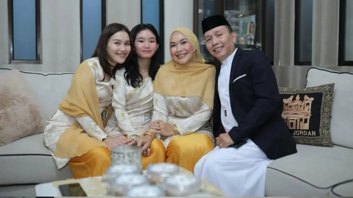Momen keluarga Ayu Ting Ting saat Idul Adha 2026 (Foto: Instagram @yantiadeni) 