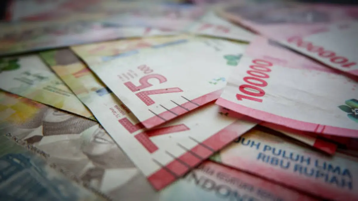 Rupiah Anjlok hingga Tembus Rp14.000 per Dolar Singapura