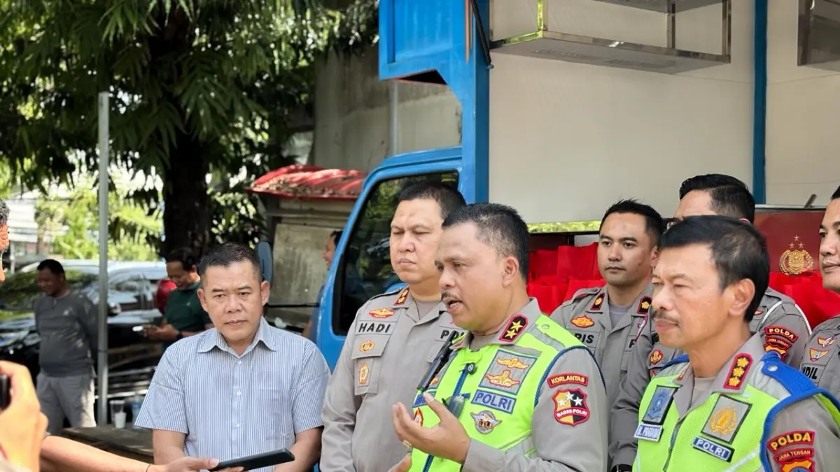 TURUN LANGSUNG: Ketua DPRD Jepara Agus Sutisna menghadiri kegiatan Polantas Menyapa bersama Kepala Korps Lalu Lintas (Kakorlantas) Polri Irjen Pol Agus Suryonugroho di Jepara, Sabtu (30/5/2026).