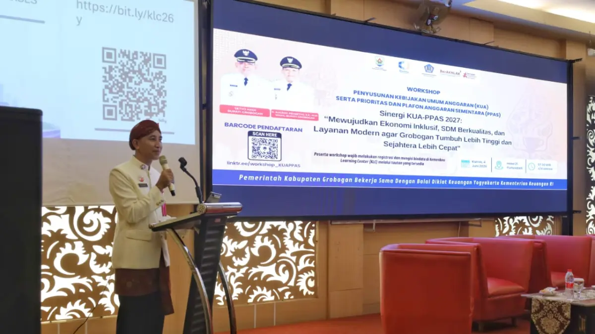 SOSIALISASI: Sekda Grobogan Anang Armunanto saat memberikan paparan di Workshop KUA PPAS 2027.