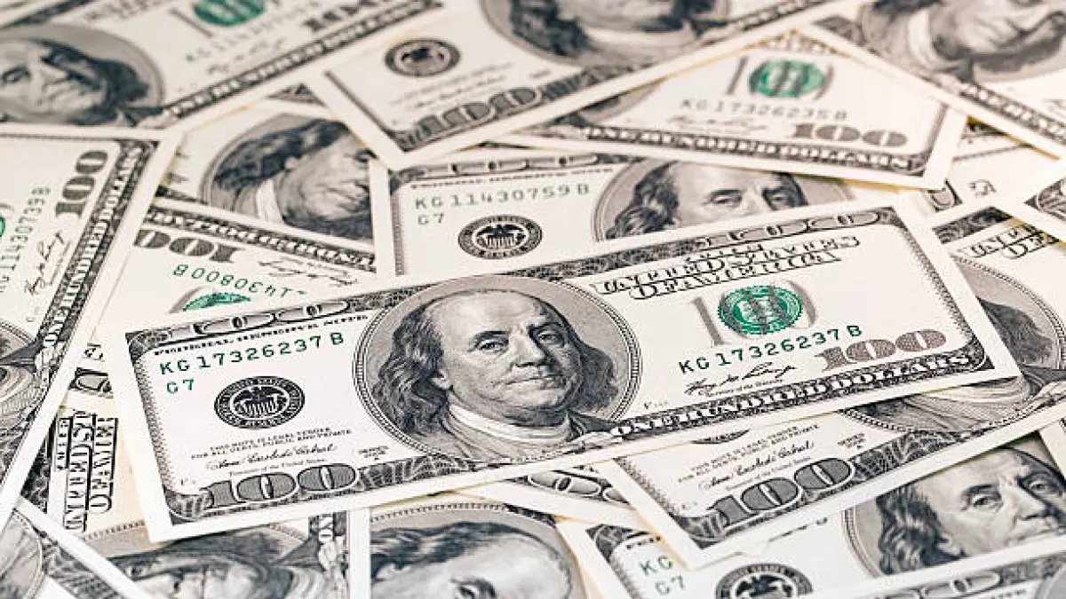 Tekanan Global Meningkat, Dolar AS Resmi Tembus Level Psikologis Rp18.000