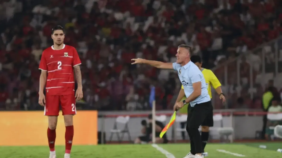 Pelatih Timnas Indonesia John Herdman pada Pertandingan FIFA Matchday di Stadion Utama Gelora Bung Karno, Jakarta. (Dery Ridwansah/ JawaPos.com)