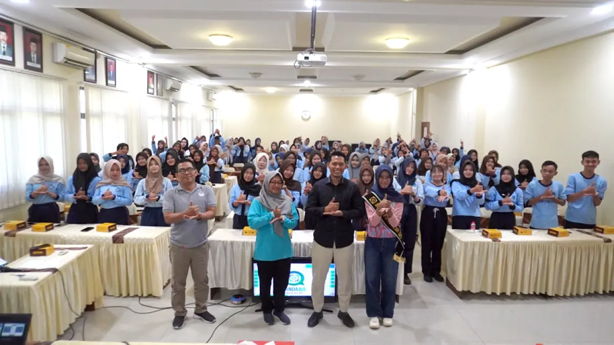 BPJS Kesehatan melaksanakan kegiatan Duta Muda EduTour di SMK Negeri 1 Purwodadi.