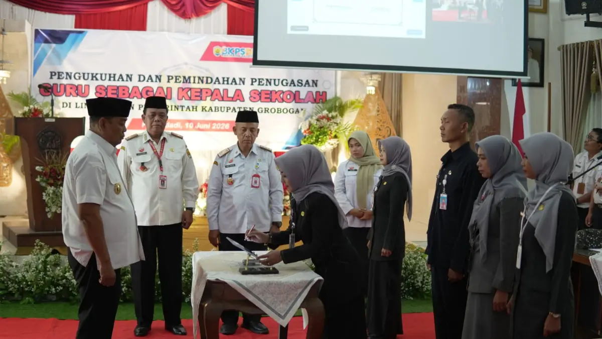 DIKUKUHKAN: Sebanyak 183 guru dikukuhkan menjadi kepala sekolah tingkat TK, SD dan SMP di Kabupaten Grobogan.