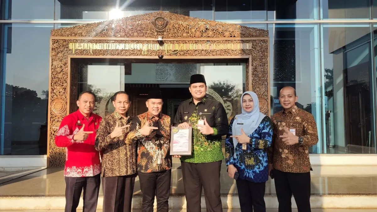 WTP: LHP diterima Ketua DPRD Jepara Agus Sutisna bersama Wakil Bupati Jepara Muhammad Ibnu Hajar turut mendampingi para Asisten Sekda Jepara, Inspektur Kabupaten Jepara, serta Kepala Badan Pengelolaan Keuangan dan Aset Daerah (BPKAD) Kabupaten Jepara.
