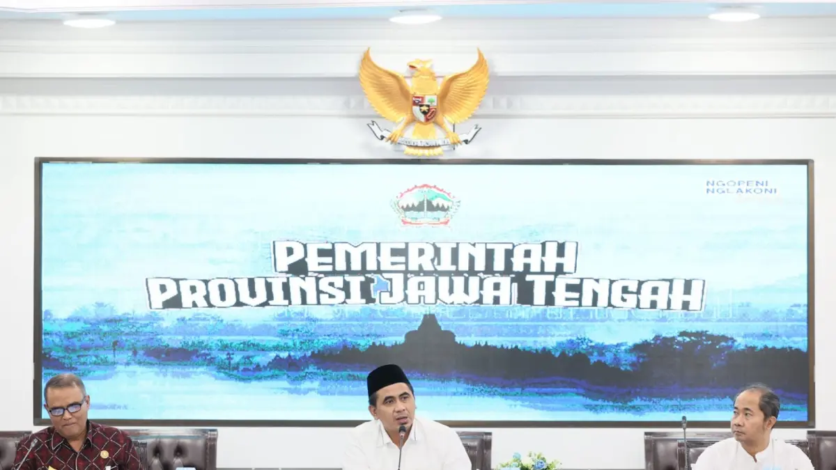 Wagub Jateng Taj Yasin Maimoen saat Rapat Koordinasi Tata Kelola Penyelenggaraan dan Rantai Pasok Bahan Baku MBG di Kompleks Kantor Gubernur Jateng, Jumat (12/6/2026)