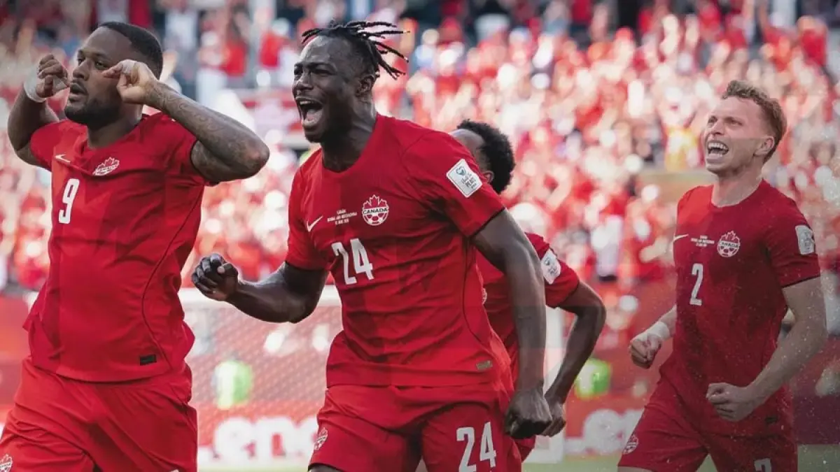 Cyle Larin merayakan gol penyama kedudukan yang membawa Kanada bermain imbang 1-1 melawan Bosnia dan Herzegovina di Piala Dunia 2026. (Instagram @canmnt)
