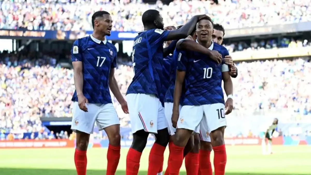 Kylian Mbappe selebrasi saat Prancis vs Senegal. (FIFA)