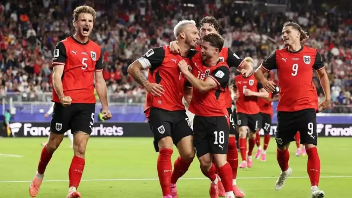 Selebrasi pemain timnas Austria saat bungkam Yordania. (FIFA)