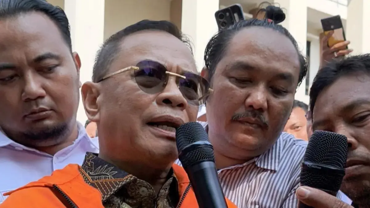 Bupati non aktif Pati, Sudewo memberikan statement usai sidang eksepsi di Pengadilan Tipikor Semarang, Senin (22/6/2026).
