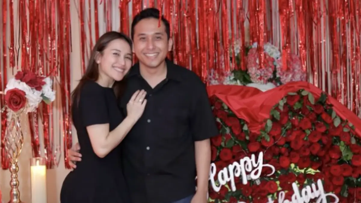 Cerita Romantis Ayu Ting Ting dan Kevin Terungkap, Berawal dari Tatapan Jauh Berakhir Jadi Pacar