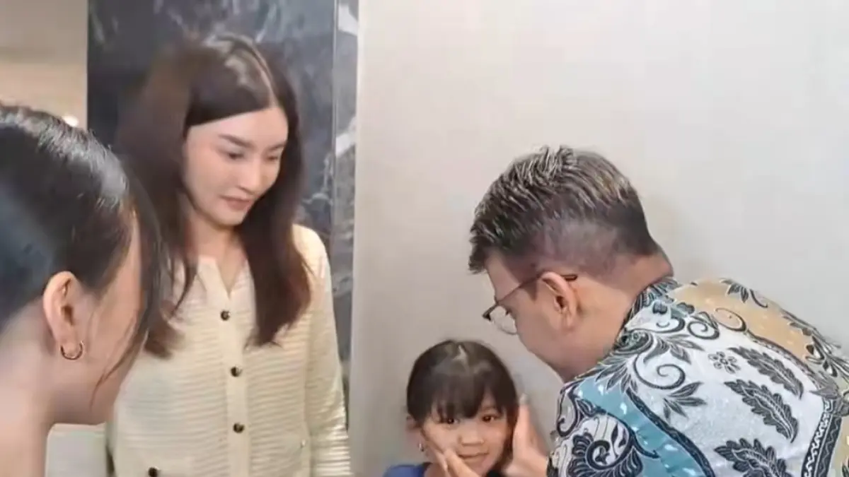 Momen Ruben Onsu bertemu anak-anaknya (Foto: Tangkapan layar Tiktok @sovian_julio) 