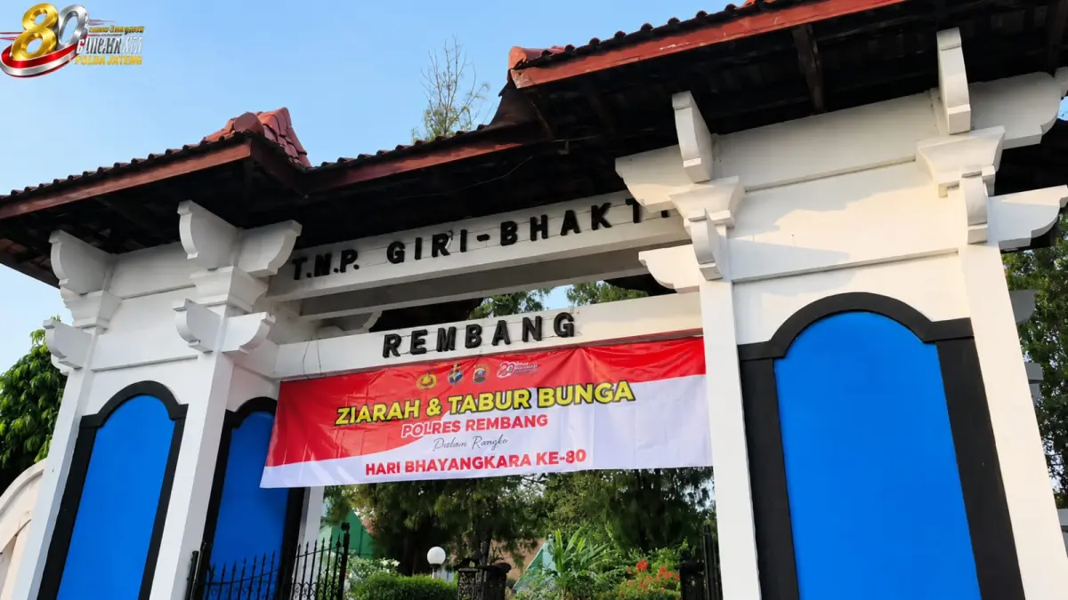 Polres Rembang, Mengadakan Ziarah dan Tabur Bunga Dalam Rangka Hari Bhayangkara Ke-80
