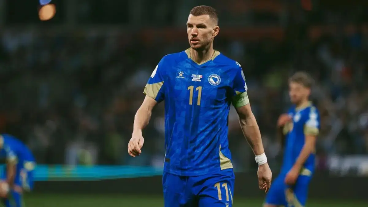 Striker veteran Bosnia dan Herzegovina Edin Dzeko tetap menjadi andalan timnya di Piala Dunia 2026. (Instagram @edindzeko)