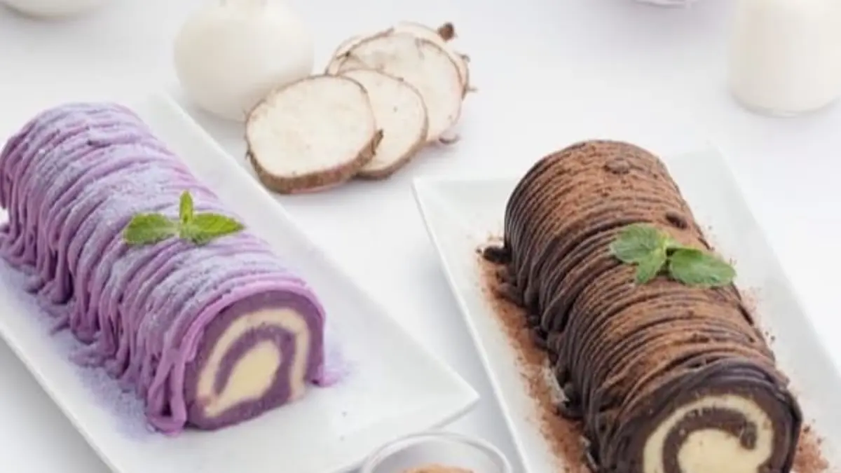 Jajanan tradisional gethuk bertransformasi menjadi kuliner kekinian dengan bentuk menyerupai roll cake dan topping yang menggugah selera. 