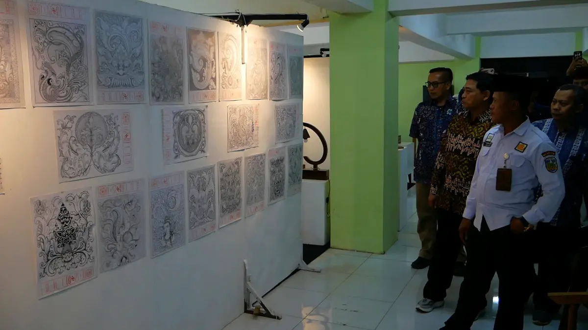KREATIF: Sejumlah desain yang dibuat oleh mahasiswa Prodi Desain Produk. 