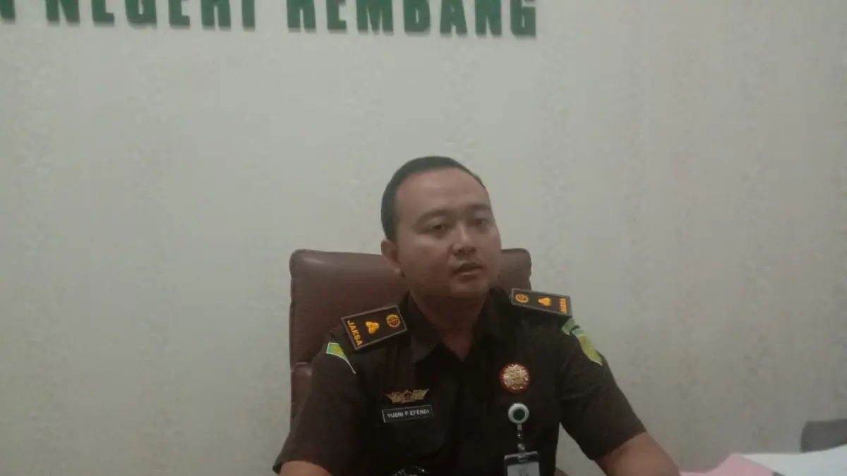 WISNU AJI/RADAR KUDUS

Kepala Seksi (Kasi) Intelijen Kejari Rembang, Yusni Febriansyah Efendi