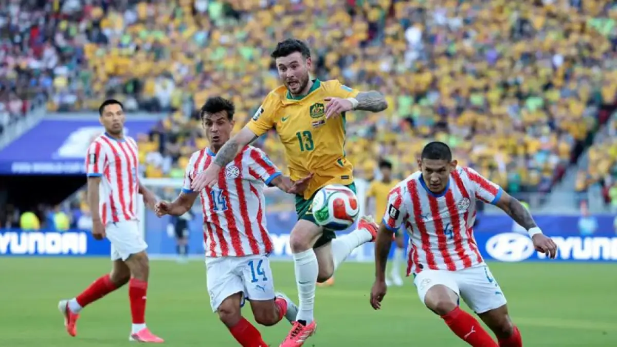 Pertandingan Australia vs Paraguay di laga terakhir Grup D. (Dok. FIFA)