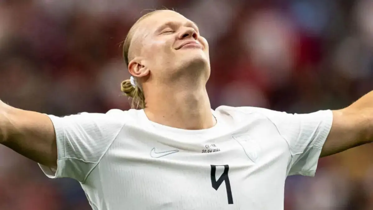 Erling Haaland mencetak gol kemenangan Norwegia saat mengalahkan Pantai Gading 2-1 dan membawa timnya lolos ke babak 16 besar Piala Dunia 2026. (Instagram @herrelandslaget)
