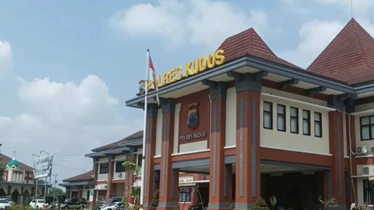 Korps Raport 1 Juli 2026: Puluhan Personel Polres Kudus Naik Pangkat, Kapolres AKBP Heru Dwi Purnomo Beri Pesan Tegas