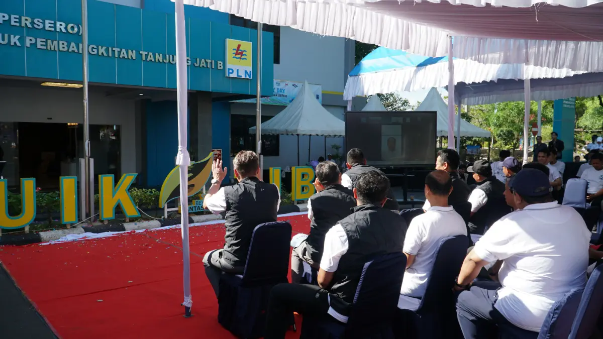 Manajemen PLN UIK Tanjung Jati B bersama perwakilan entitas TJB Raya mengikuti penyampaian apresiasi dan ucapan selamat dari Direktur Manajemen Pembangkitan PLN, Rizal Calvary Marimbo, secara daring dalam rangka HUT ke-23 PLN UIK Tanjung Jati B di Komplek PLTU Tanjung Jati B, Desa Tubanan, Kecamatan Kembang, Kabupaten Jepara, Jumat (26/6/2026).
