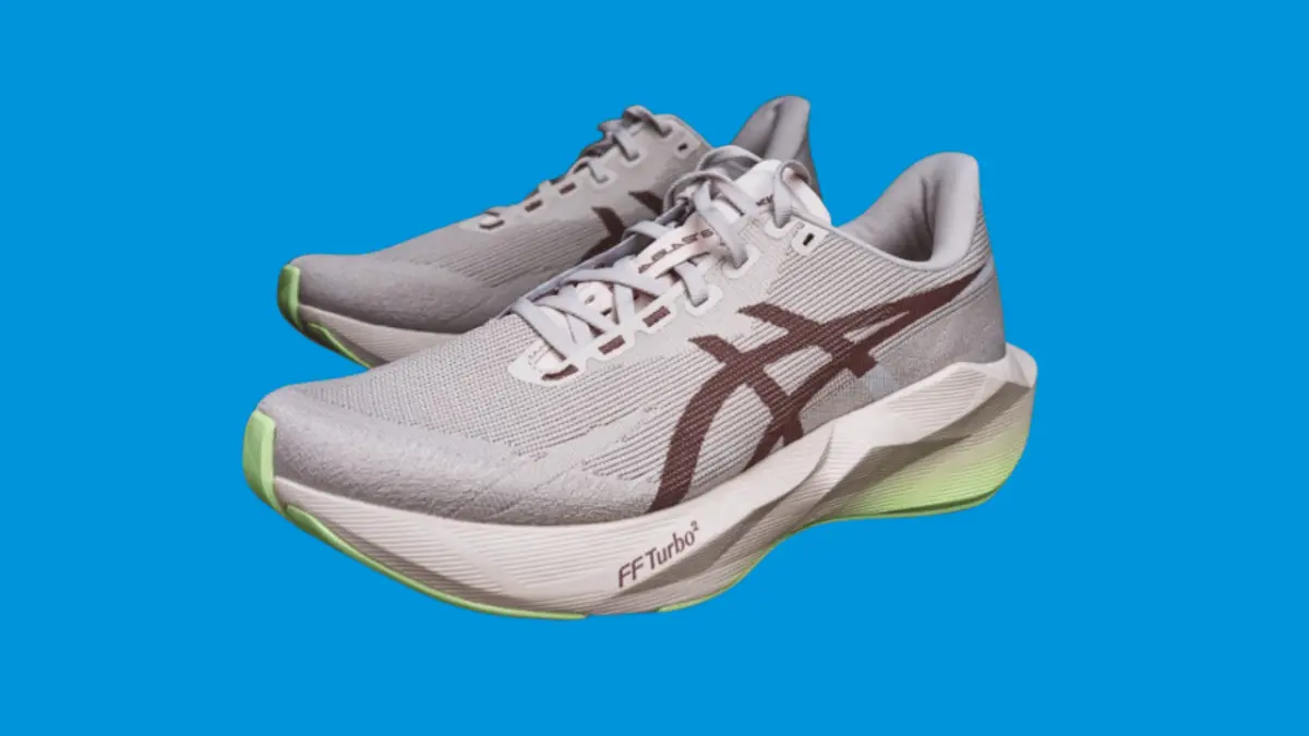 ASICS Novablast 6: Sepatu Daily Trainer Terbaik yang Stabil dan Responsif. (ASICS/KBRT)