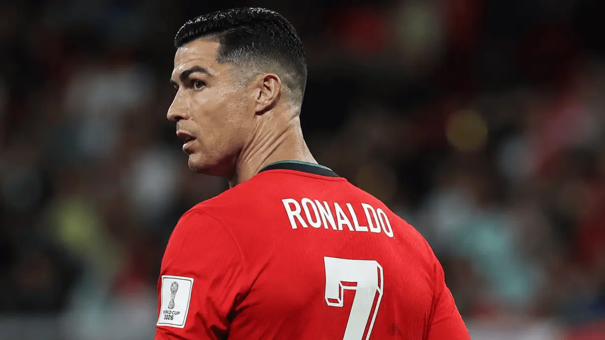 Cristiano kini telah pensiun dari Timnas Portugal, Siapa yang cocok menggantikan nomor punggung 7 di portugal?