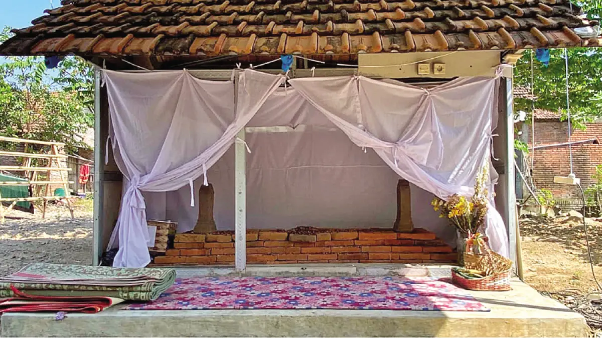 DIPERTANYAKAN WARGA: Makam yang diklaim sebagai makam tokoh bersejarah Arya Penangsang di Desa Jepang. (ANDIKA TRISNA SAPUTRA/RADAR KUDUS)