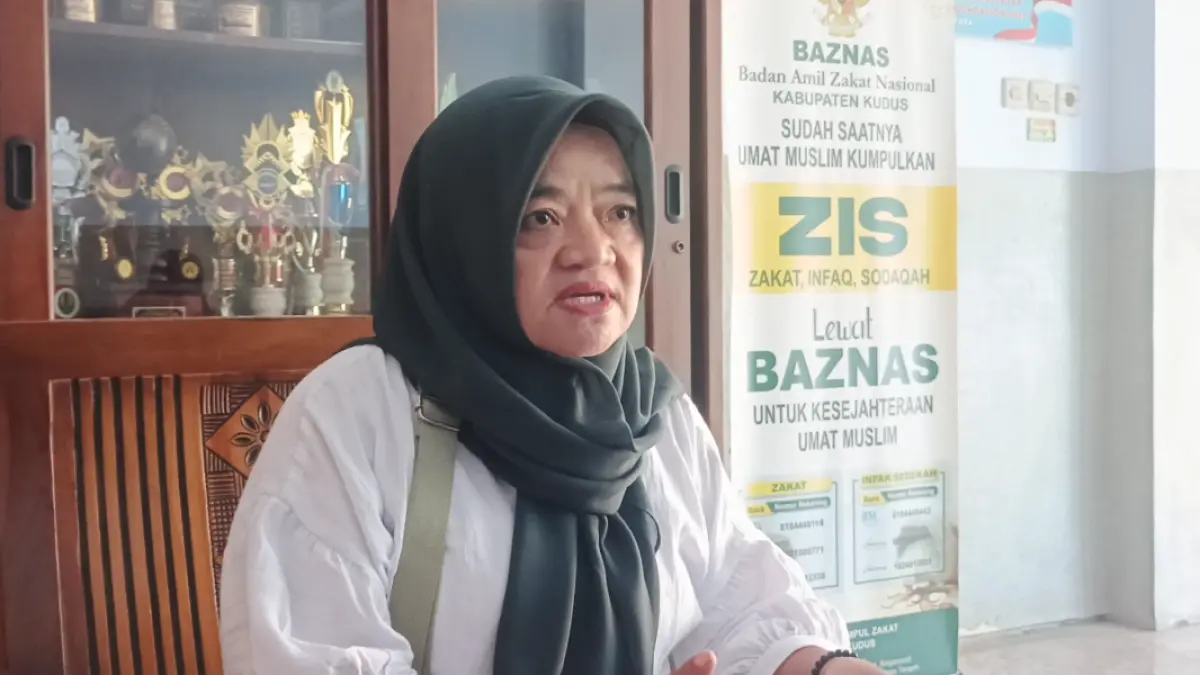 Noor Puji Astuti (Humas SMP 4 Bae kudus)