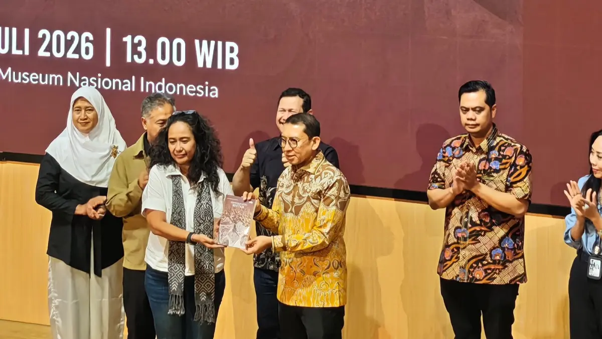 TEROBOSAN: Peluncuran dan diskusi buku Tatah: Suluk, Sulur dan Jepara dengan subjudul Rekonstruksi Jepara melalui Seni Ukir menjadi salah satu agenda dalam rangkaian Pameran TATAH yang diselenggarakan pada Jumat (10/7) di Ruang Teater Museum Nasional Indonesia, Jakarta.