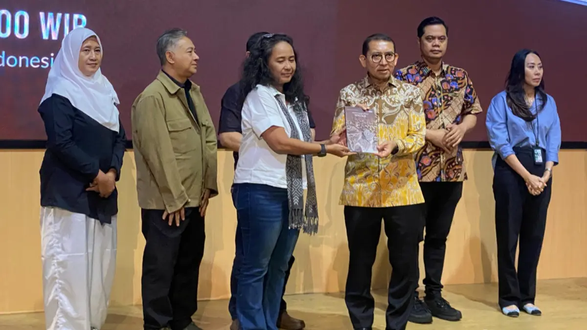 KHIDMAT: Prosesi peluncuran buku mengenai Rekonstruksi Jepara melalui Seni Ukir pada Jumat (10/7). (DISKOMINFO JEPARA UNTUK RADAR KUDUS)