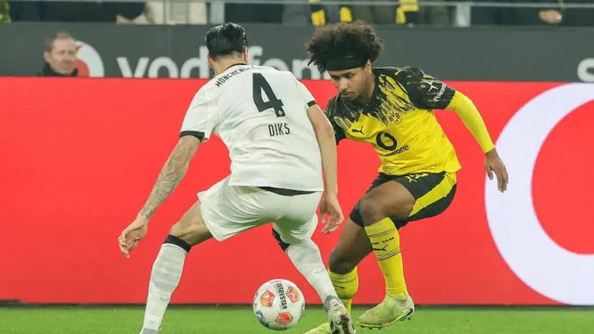 Barcelona dikabarkan setuju untuk menebus Adeyemi dari Borussia Dormund senilai 620 miliar.
