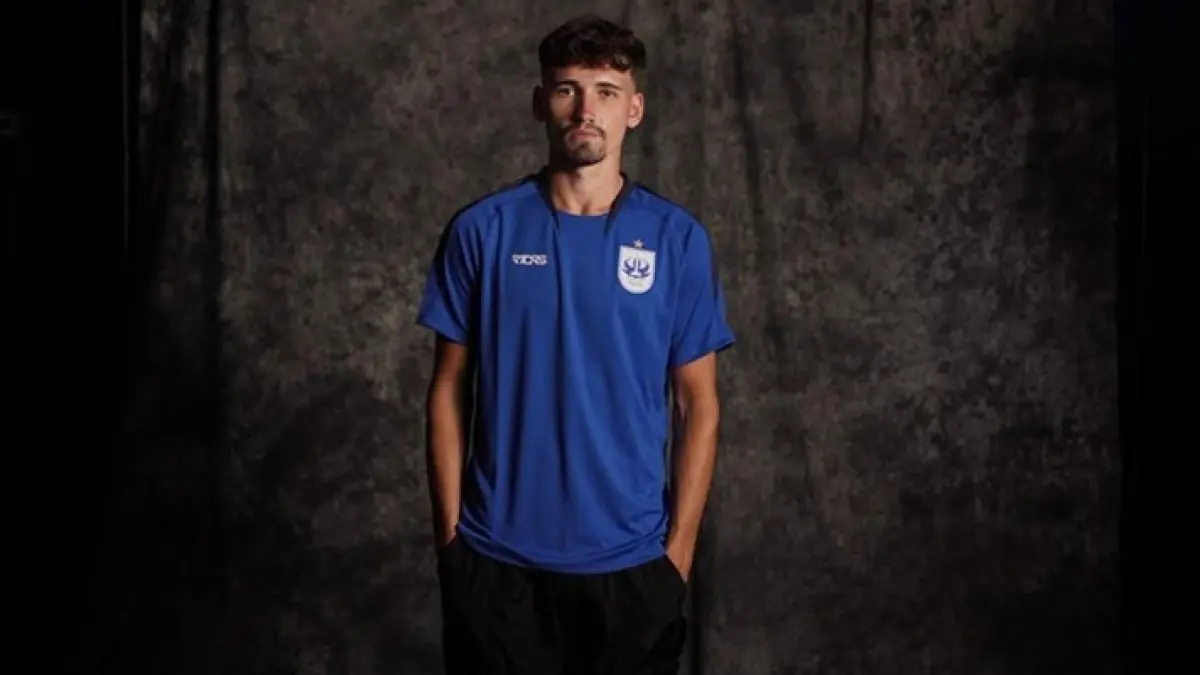 PSIS Semarang secara resmi memperkenalkan penyerang asal Inggris, Deri Corfe, sebagai pemain asing pertama mereka musim ini. Foto. Dok: PSIS Official