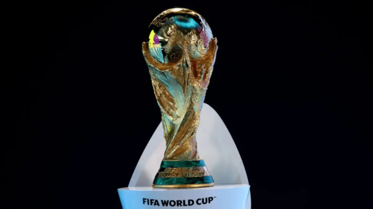 Trofi Piala Dunia FIFA (Bein Sports)