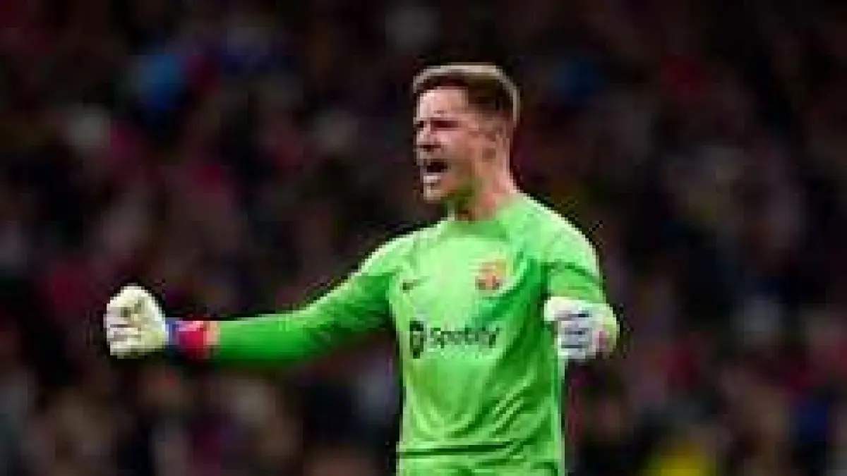 Mantan kiper Barcelona, Marc Andre Ter Stegen kini telah resmi bergabung dengan raksasa Belanda, Ajax Amsterdam