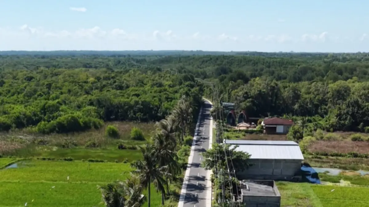 MULUS: Kondisi jalan Karimunjawa di ruas Dukuh Cikmas tertangani dengan IJD 2026.&nbsp;(CAMAT KARIMUNJAWA UNTUK RADAR KUDUS)