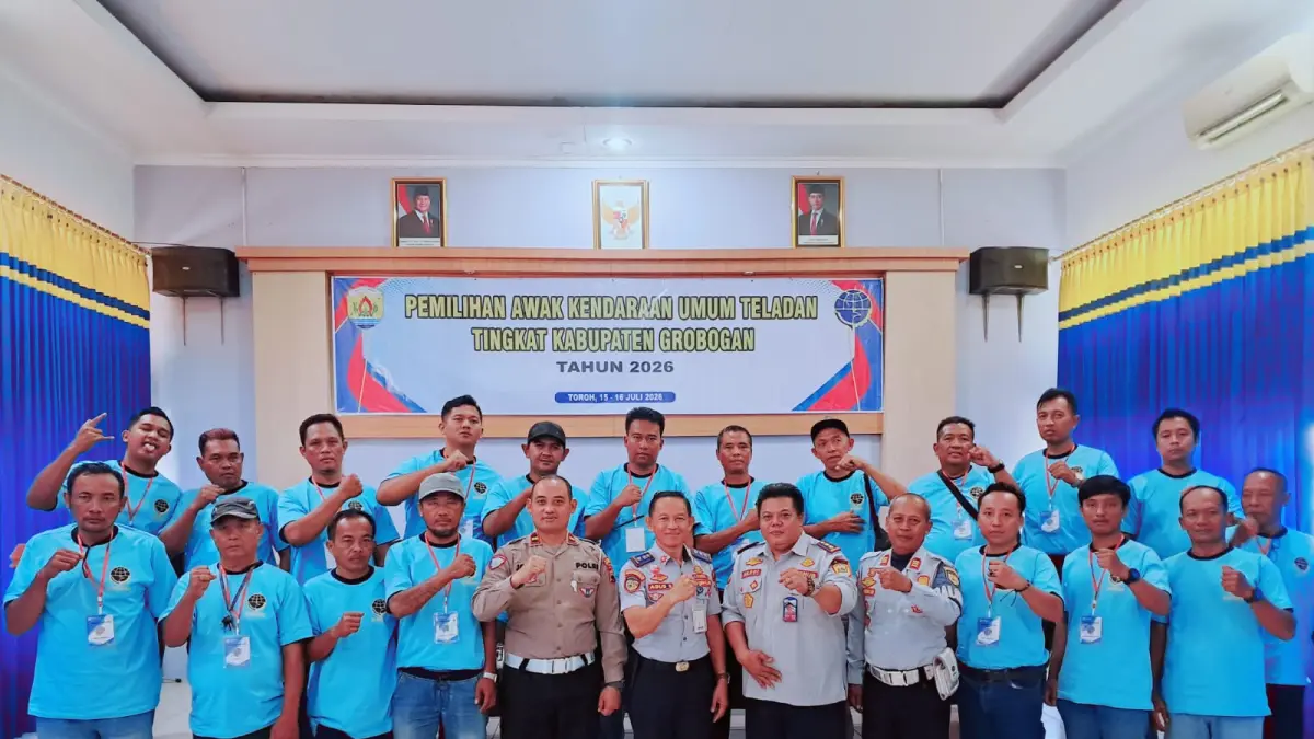AWAK KENDARAAN: Dishub dan Satlantas Polres Grobogan menentukan awak kendaraan umum teladan. (Dishub Grobogan untuk Radar Kudus)
